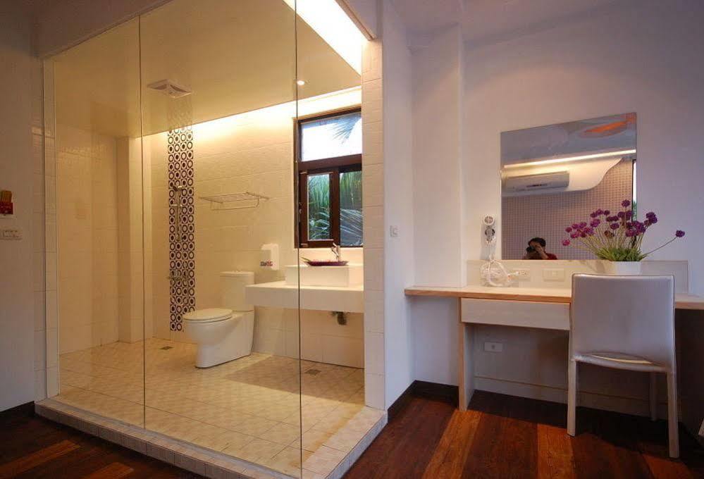 Full House Bed And Breakfast Nantou Buitenkant foto