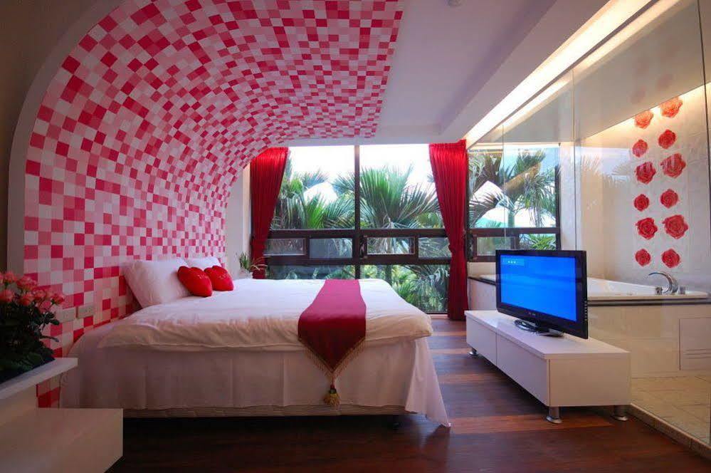 Full House Bed And Breakfast Nantou Buitenkant foto