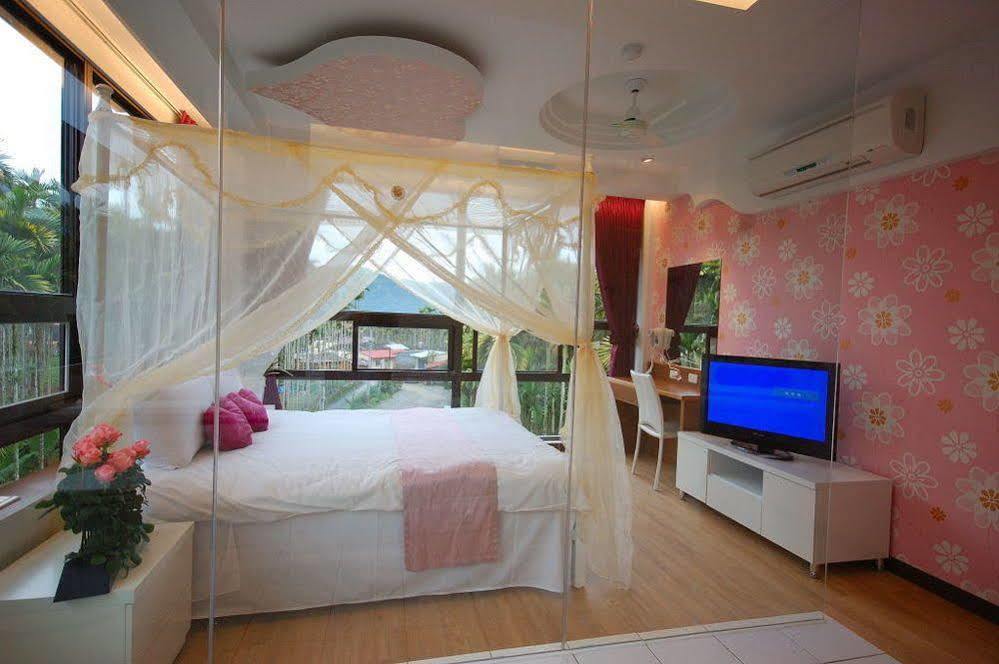 Full House Bed And Breakfast Nantou Buitenkant foto